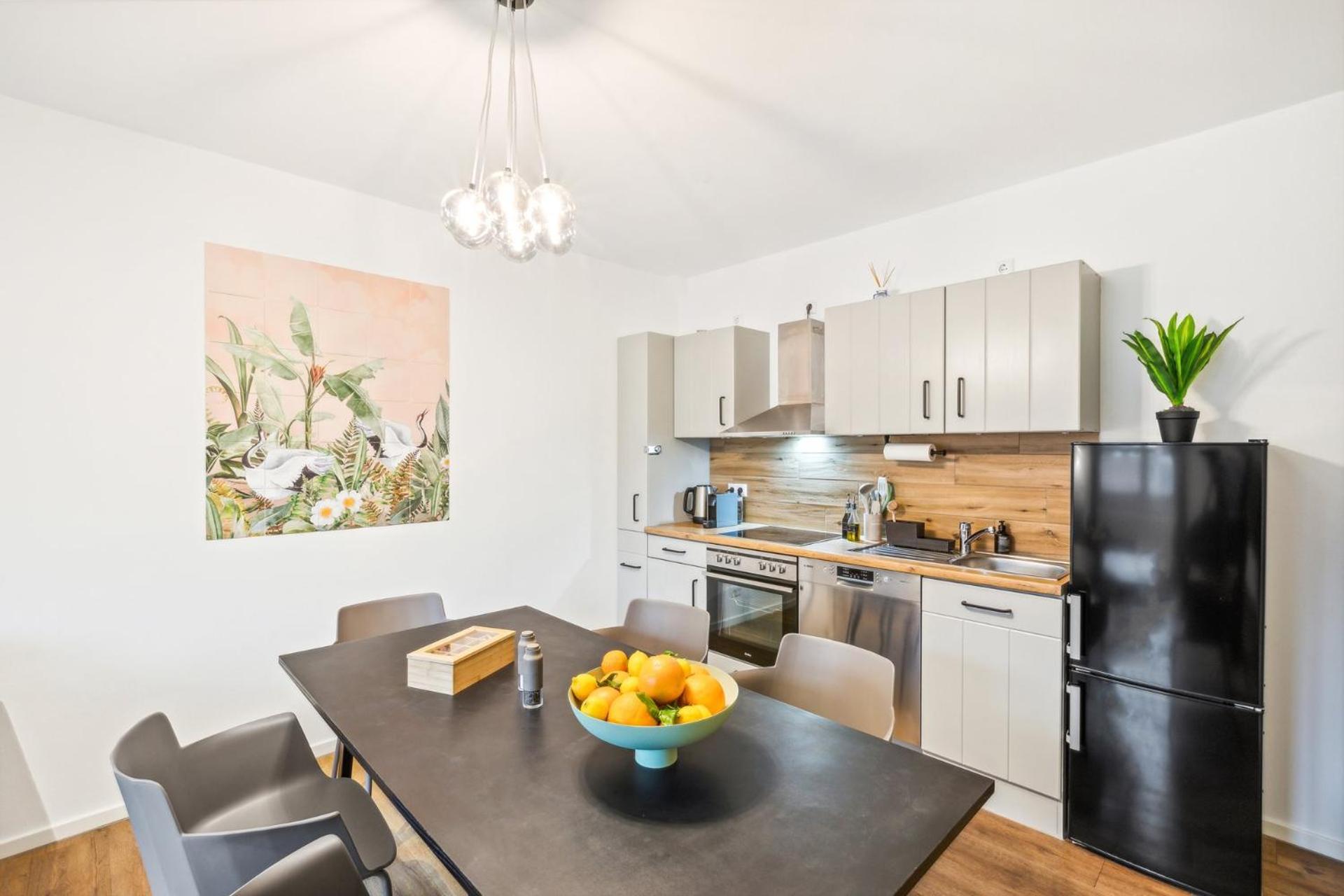 Business Apartment Kranich: 3 Zimmer, Top Infrastrukturlage Hh Langenhorn, Naehe Airport Amburgo Esterno foto